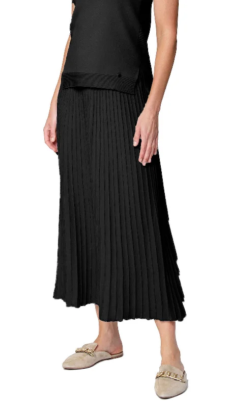 Geraldina Pleated-Knit Maxi Skirt; Black