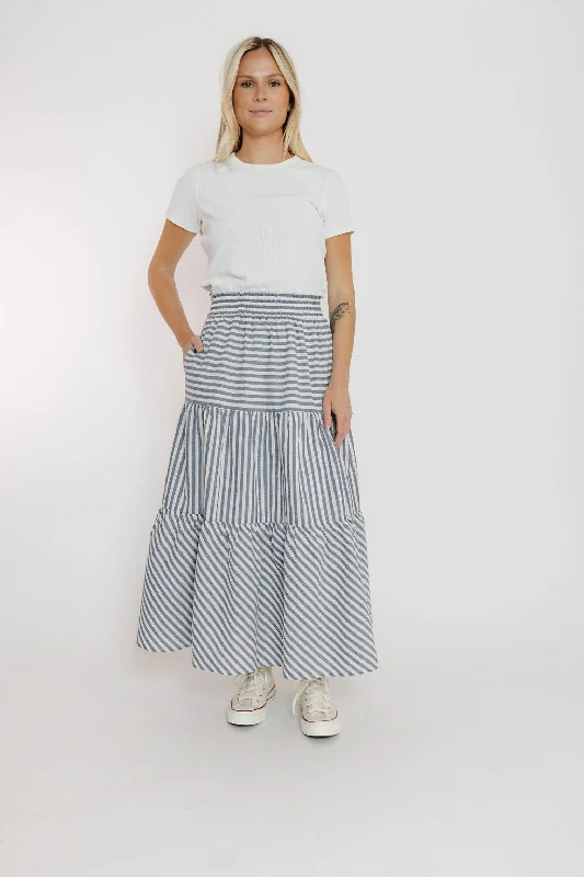 Nara Skirt in White/Navy