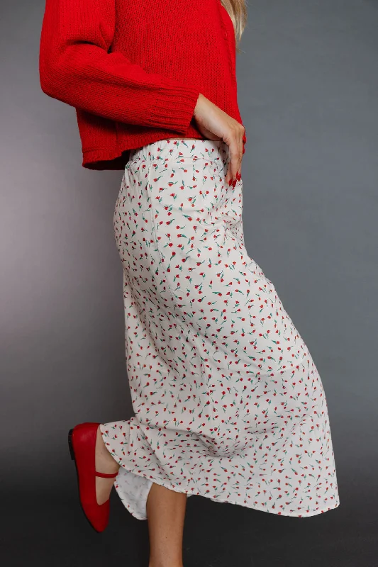 Tiptoe Skirt in Off White/Red